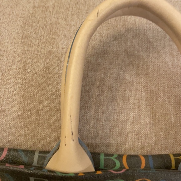 Gorgeous Dooney&Bourke handbag 🔥🔥 - Picture 7 of 11